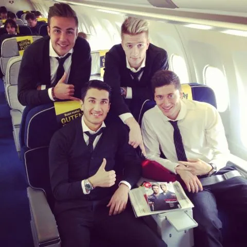 Photo: Le Borussia dans l’avion