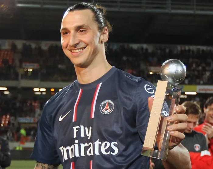Zlatan ne bougera pas du PSG cet été