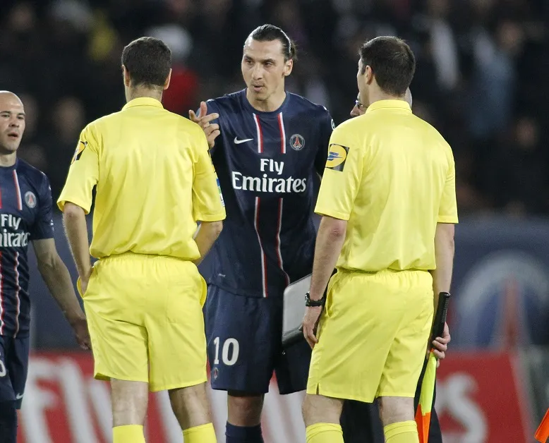 Zlatan dézingue M. Castro