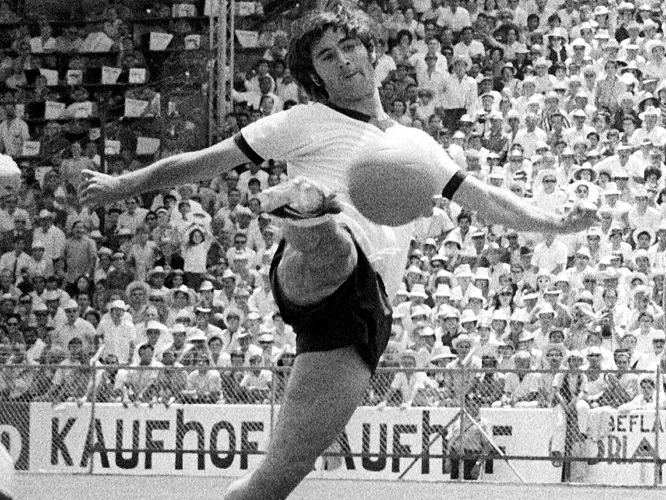 Gerd Müller en Klose combat…