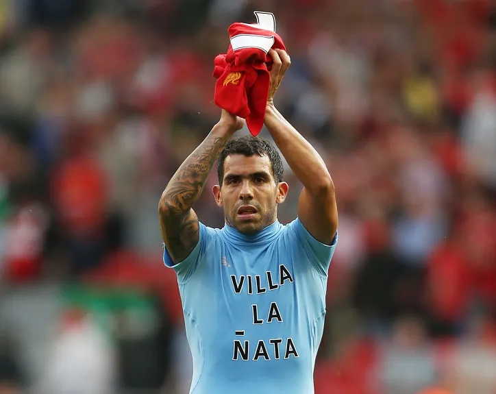 Liverpool : Suarez contre Tevez ?