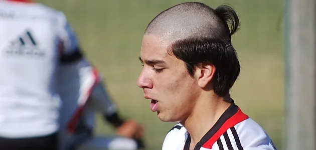 Photo : le fils de Simeone bizuté