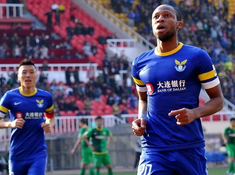 De Chine jusqu&rsquo;en Suède, pas de vacances pour le foot