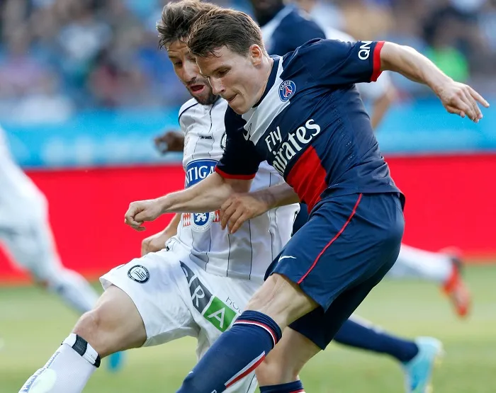 Gameiro est à Séville