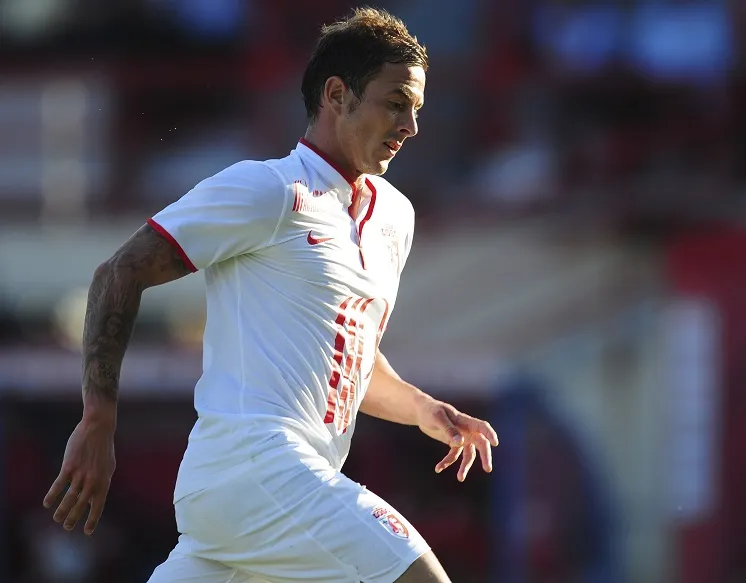 Roux suspendu pour son crachat ?