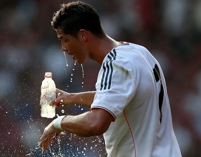 Non, Ronaldo n&rsquo;a pas donné son sang