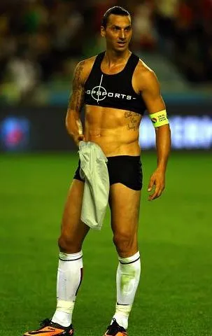 Photo : Zlatan en soutif
