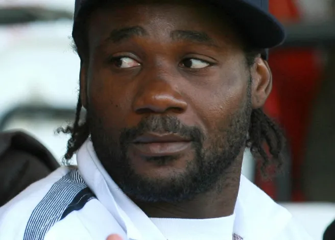 Chimbonda en D7 anglaise !