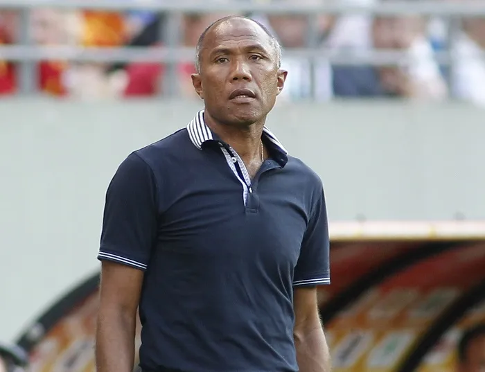 Kombouaré tacle le PSG