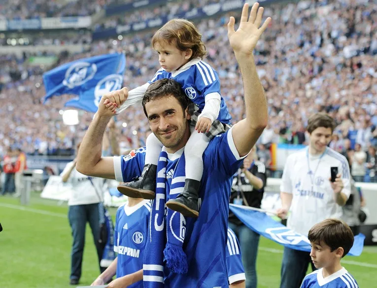 Raúl ambassadeur de Schalke ?