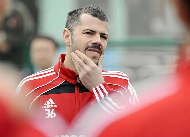 Kezman n&rsquo;aime pas les gays