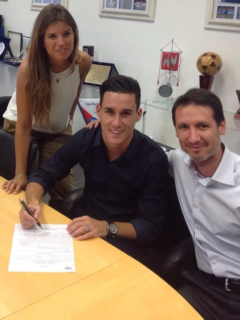 Photo : Callejon signe son contrat
