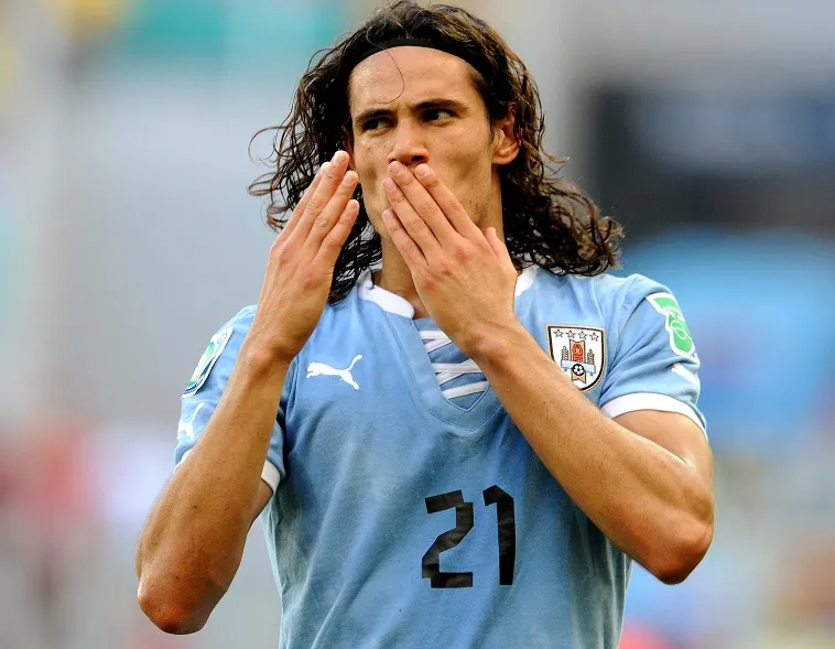 Cavani présenté mardi par Paris ?