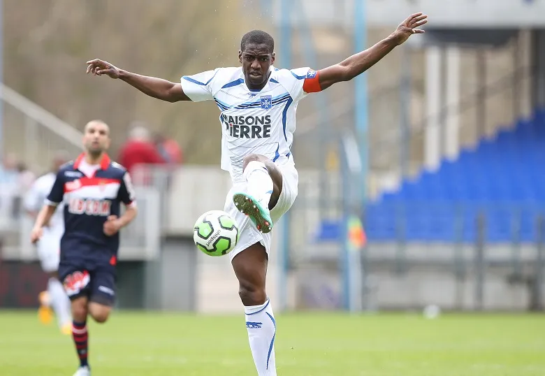 Olivier Kapo à Levadiakos
