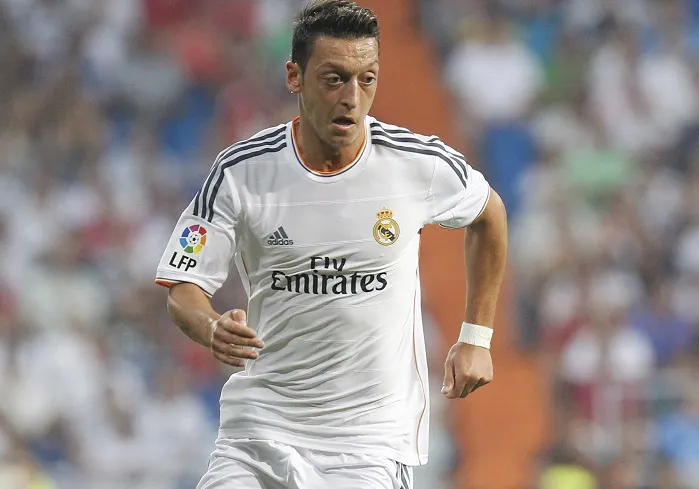 Özil en route vers Arsenal