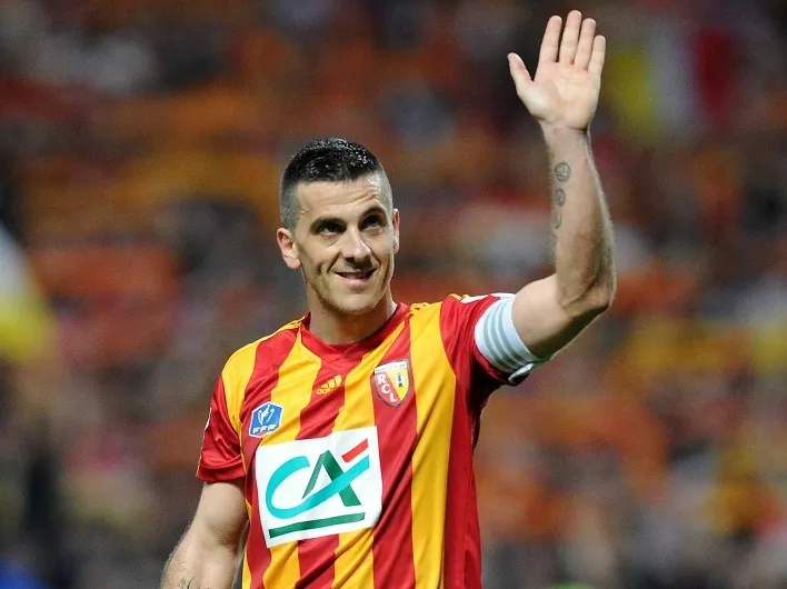 Demont signe pour le CFA de Lens