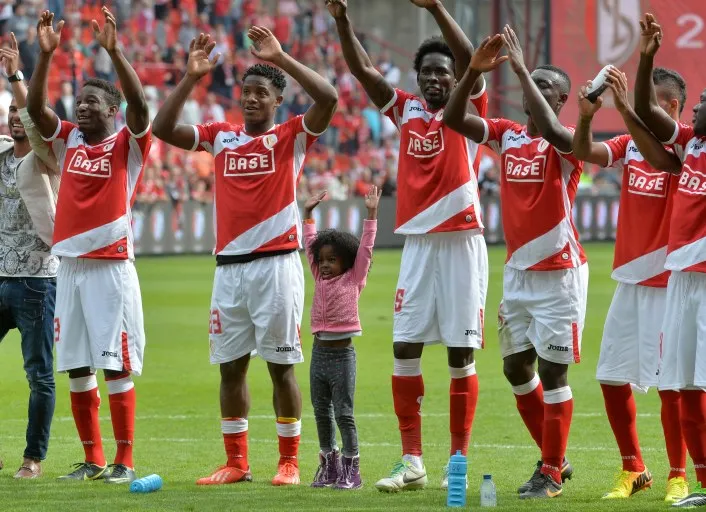 Le Standard au top, la surprise PEC Zwolle