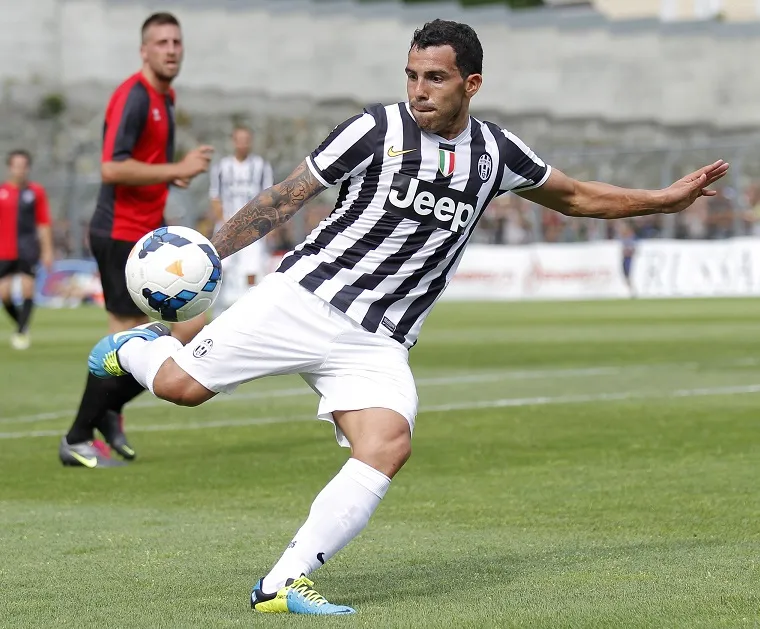 Tévez a failli arrêter