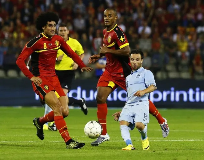 Photo : Valbuena vraiment tout petit