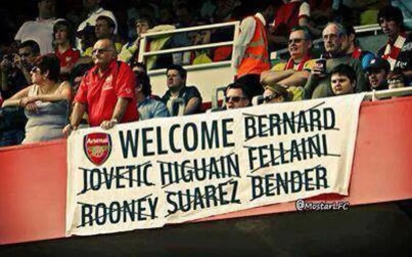 Photo : les fans d&rsquo;Arsenal ironisent sur le mercato