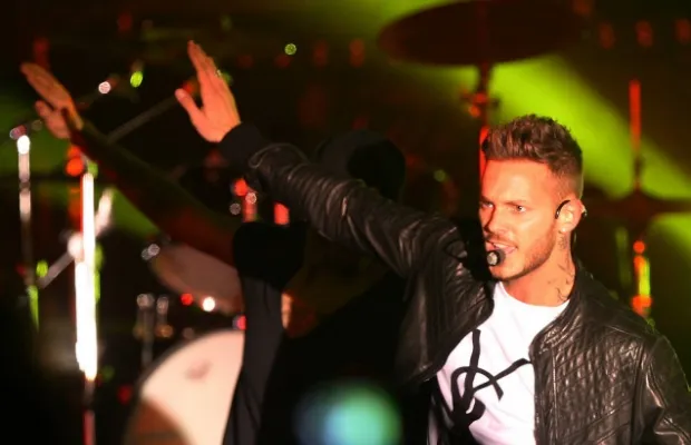 Matt Pokora, la muse de Pierre Ménès ?