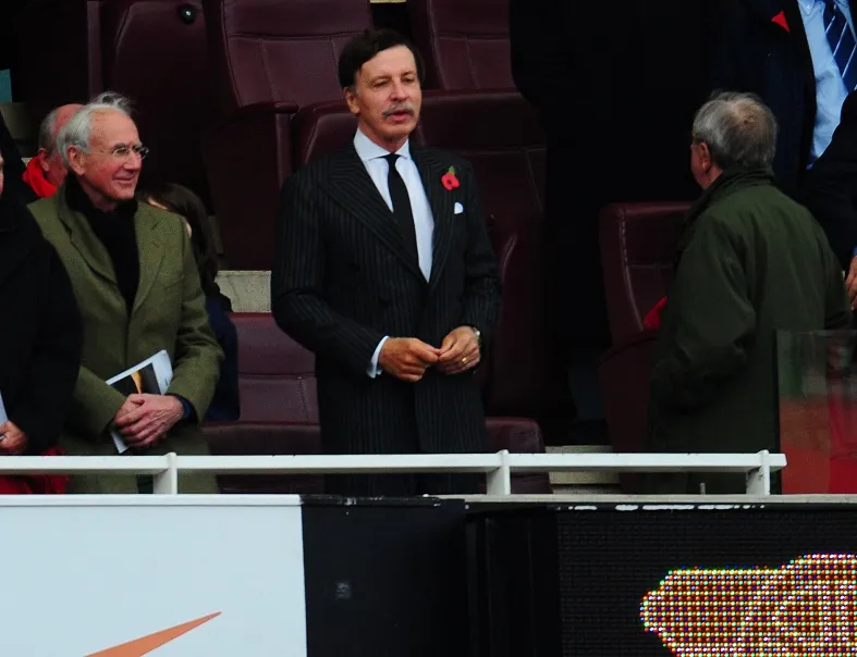 Kroenke espère un titre à Arsenal