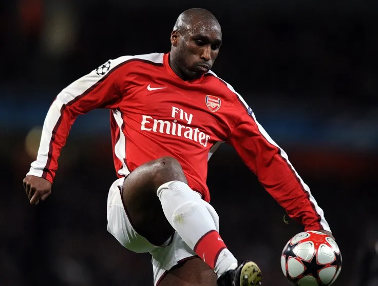 Campbell dénonce un football archaïque