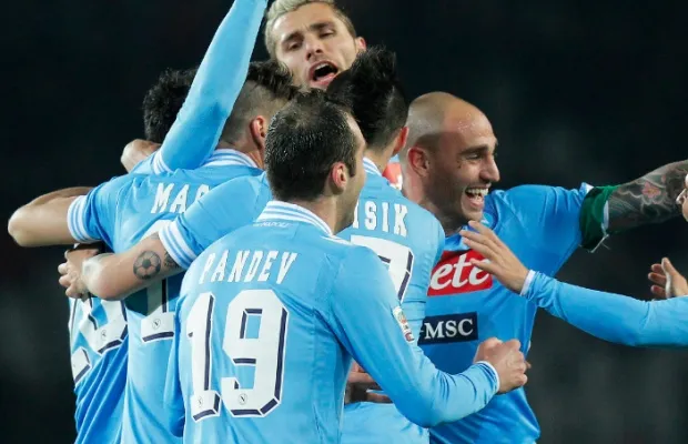 Les Napolitains foutent le bordel à Londres