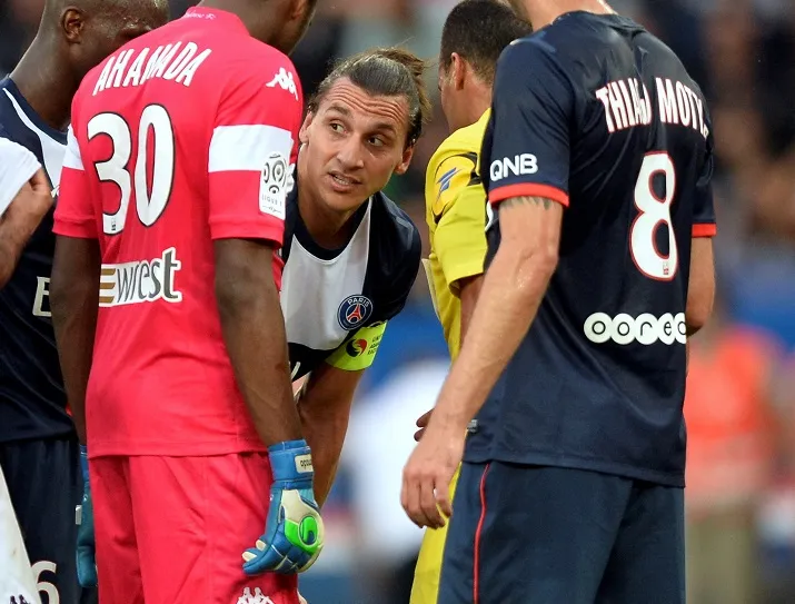 Zlatan convoqué pour son flingue