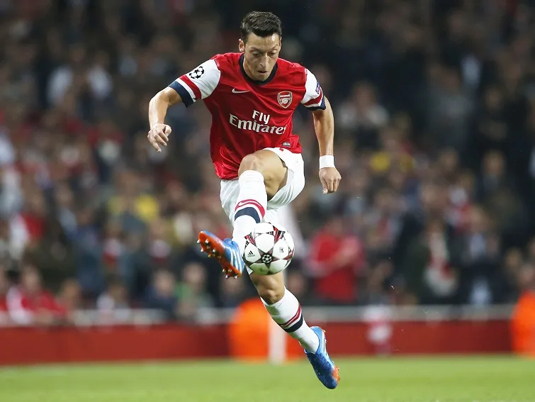 Özil n&rsquo;aime pas le karaoké