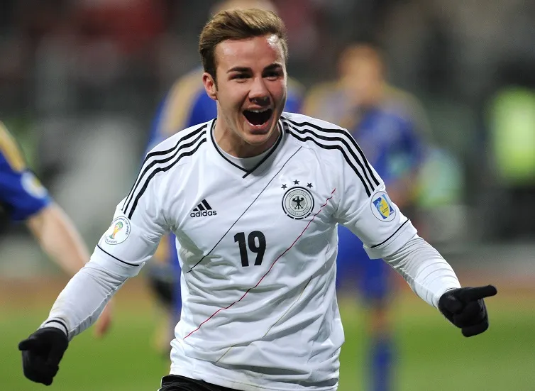 Götze ne sait pas s&rsquo;habiller tout seul