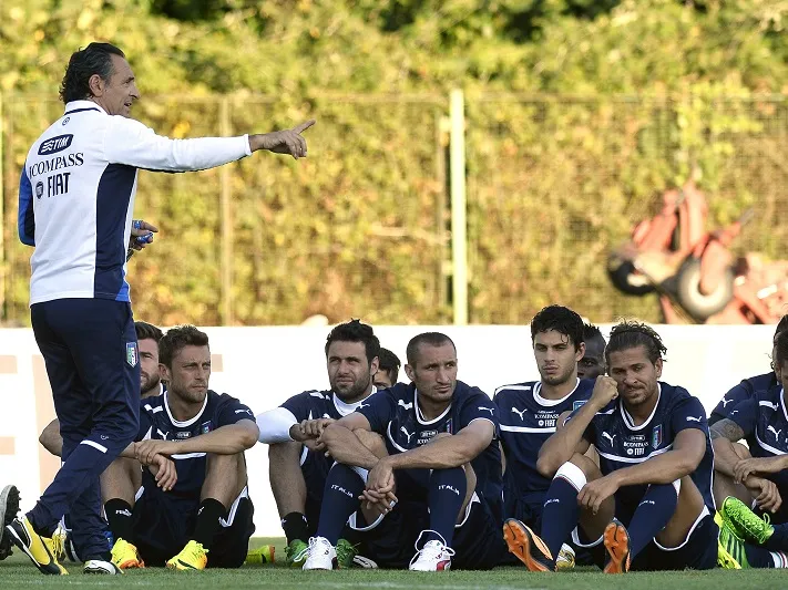 «<span style="font-size:50%">&nbsp;</span>La Camorra ne vaut rien<span style="font-size:50%">&nbsp;</span>»