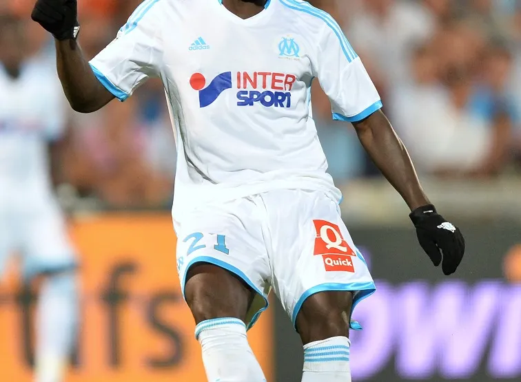 Écrire un mot sur le maillot de l&rsquo;OM