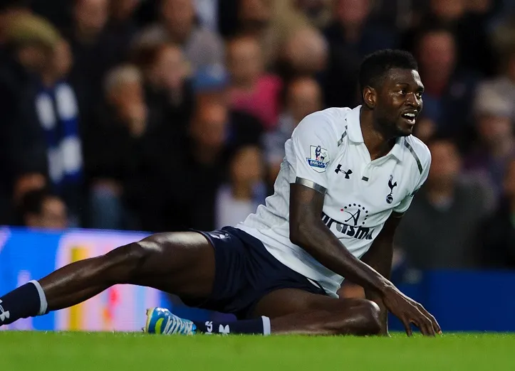 Adebayor en réserve