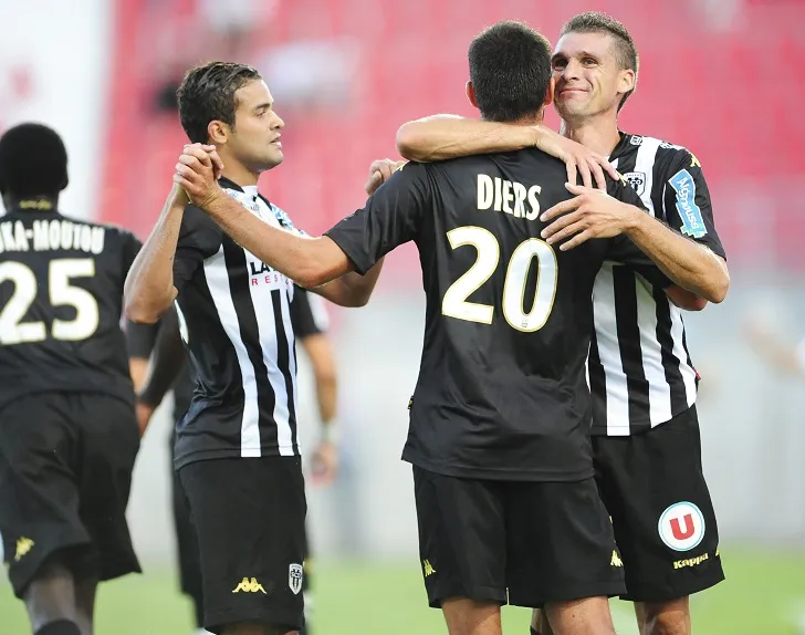 Angers premier, l&rsquo;AJA coule