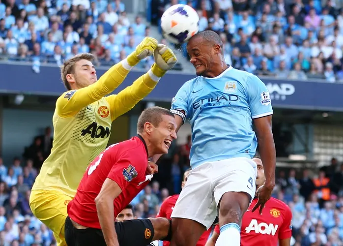Manchester City brise, broie, détruit United