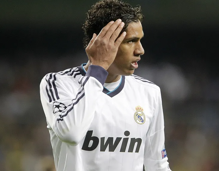 Fernando Hierro flatte Varane