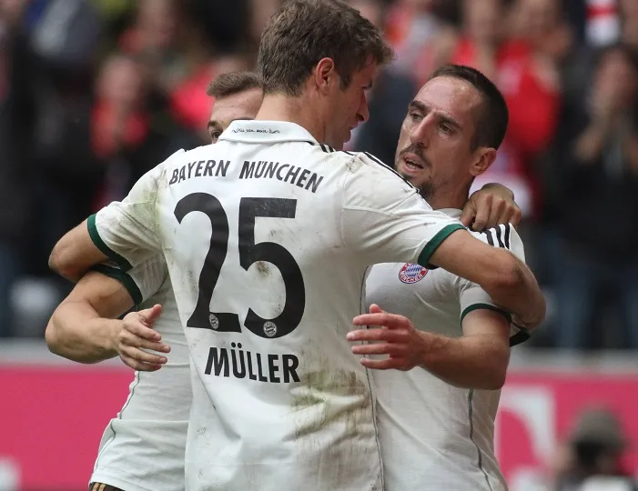 Le Bayern et le Borussia assurent