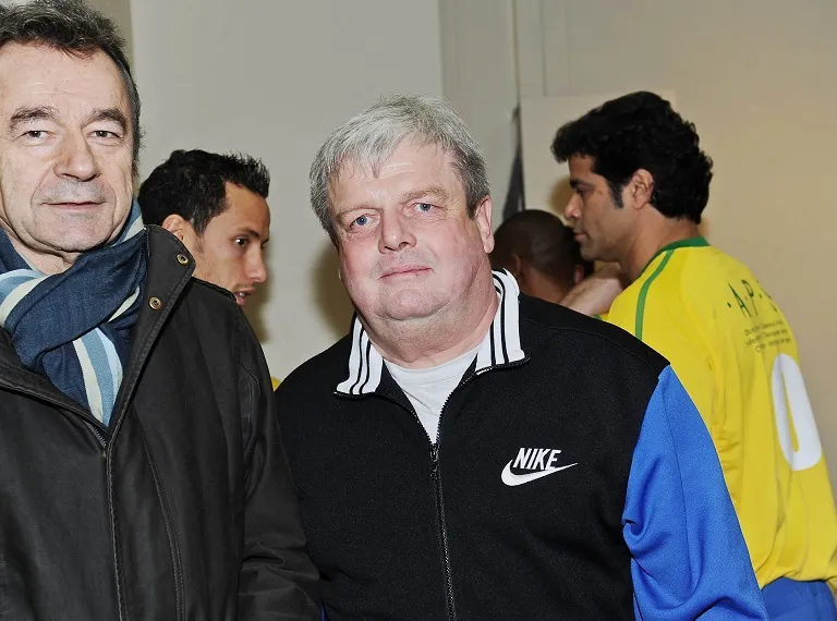 Moutier gueule contre QSI