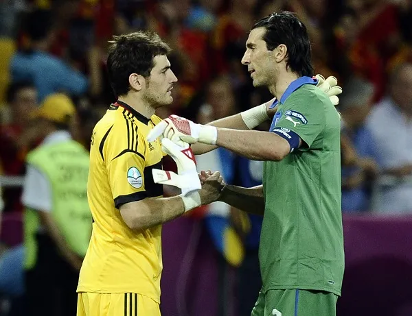 Buffon au secours de Casillas