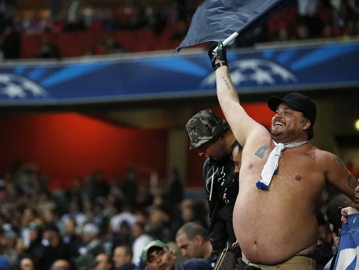 Sept supporters napolitains arrêtés