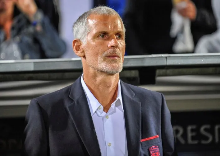 Bordeaux au pied du mur