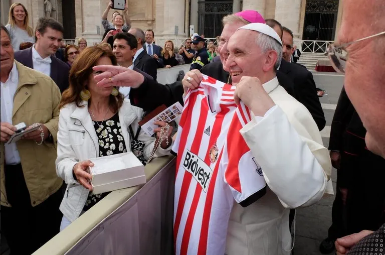 Photo: Le Pape pour aider Sunderland