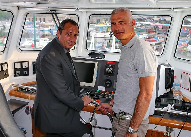 Ravanelli toujours debout