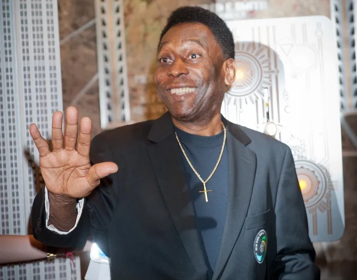 Pelé aurait pu passer au PSG