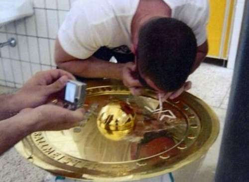 La tête dans le rail