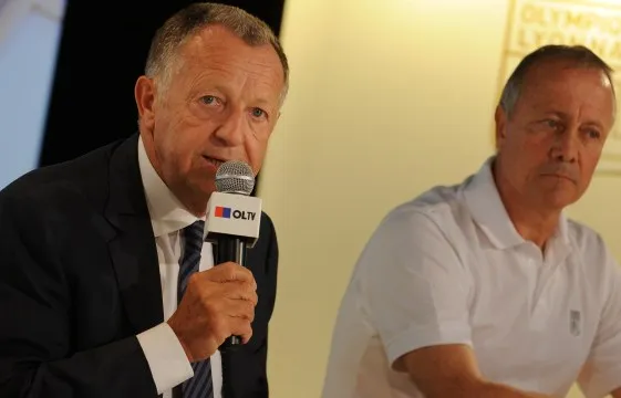 Aulas visé par une plainte