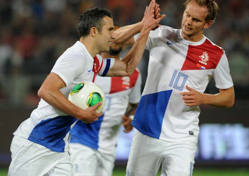 Les Pays-Bas accrochés contre le Japon