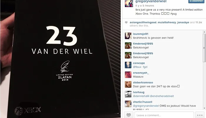 Photo : Zlatan offre des cadeaux