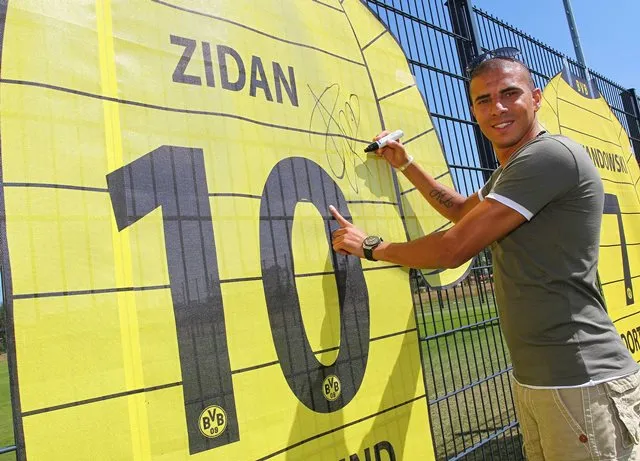 Six ans de prison pour Mohamed Zidan